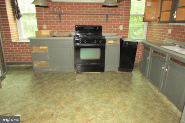 4055 Smith Road Dover, PA 17315 - Photo 10 of 21 Gallery Image 10