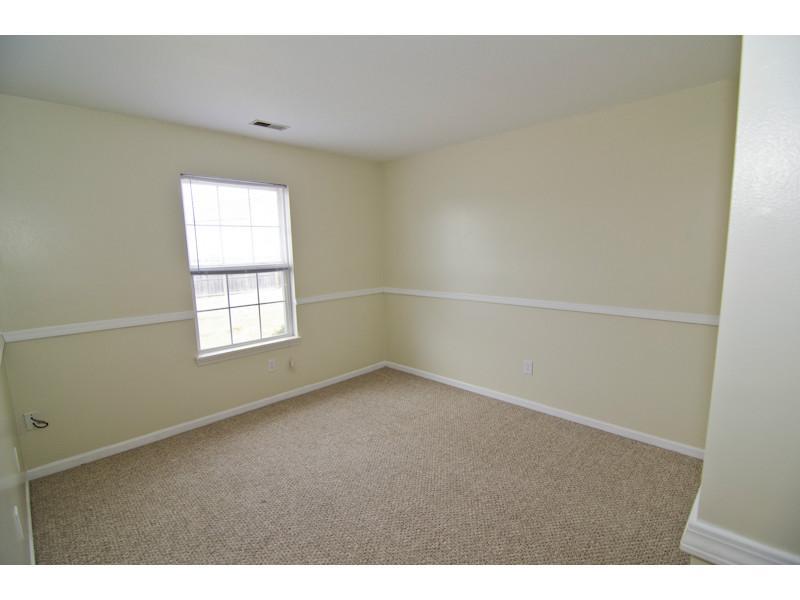 9852 Herald Square Fishers, IN 46038 - Photo 12 of 16 Gallery Image 12