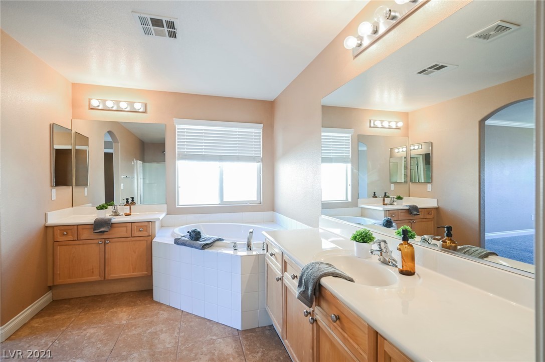 8921 Rendon Street Las Vegas, NV 89143 - Photo 30 of 50