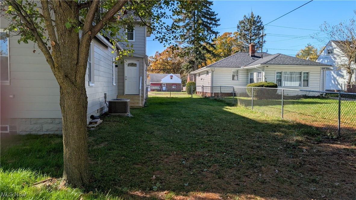 6089 Dunham Road Maple Heights, OH 44137 - Photo 39 of 40 Another view of yard