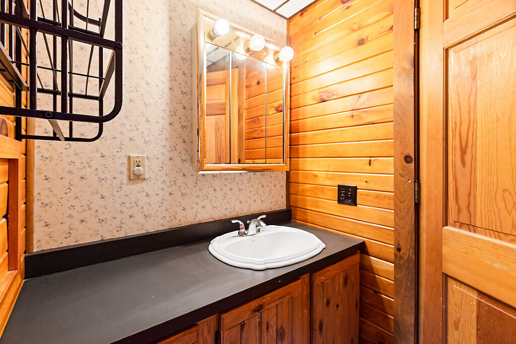 366 West Etna Road Plymouth, ME 04969 - Photo 36 of 66 36_BP5A1309_DxO_mls