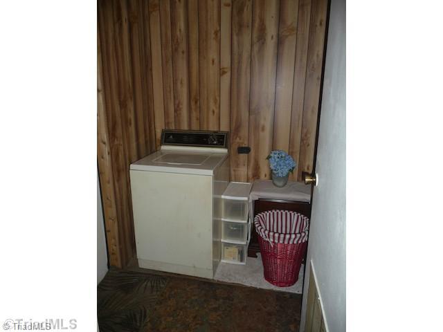 3074 Volunteer Road Pinnacle, NC 27043 - Photo 11 of 16 Laundry Room.