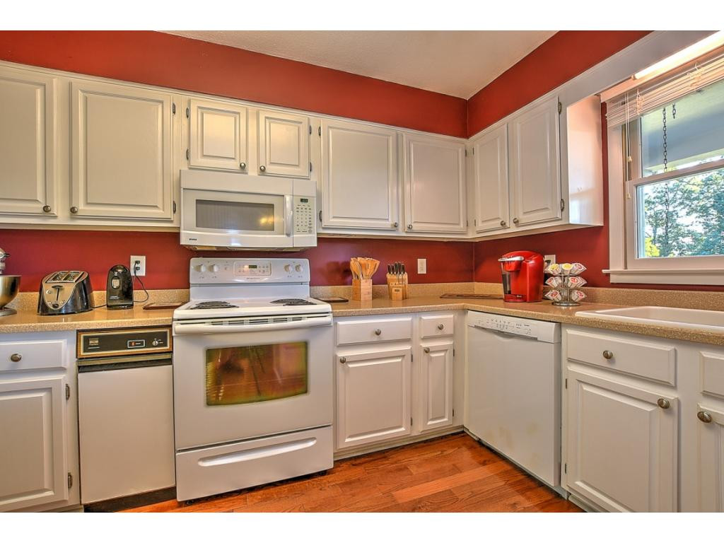 388 Whirlwind Road Greeneville, TN 37743 - Photo 9 of 36 Photo 9