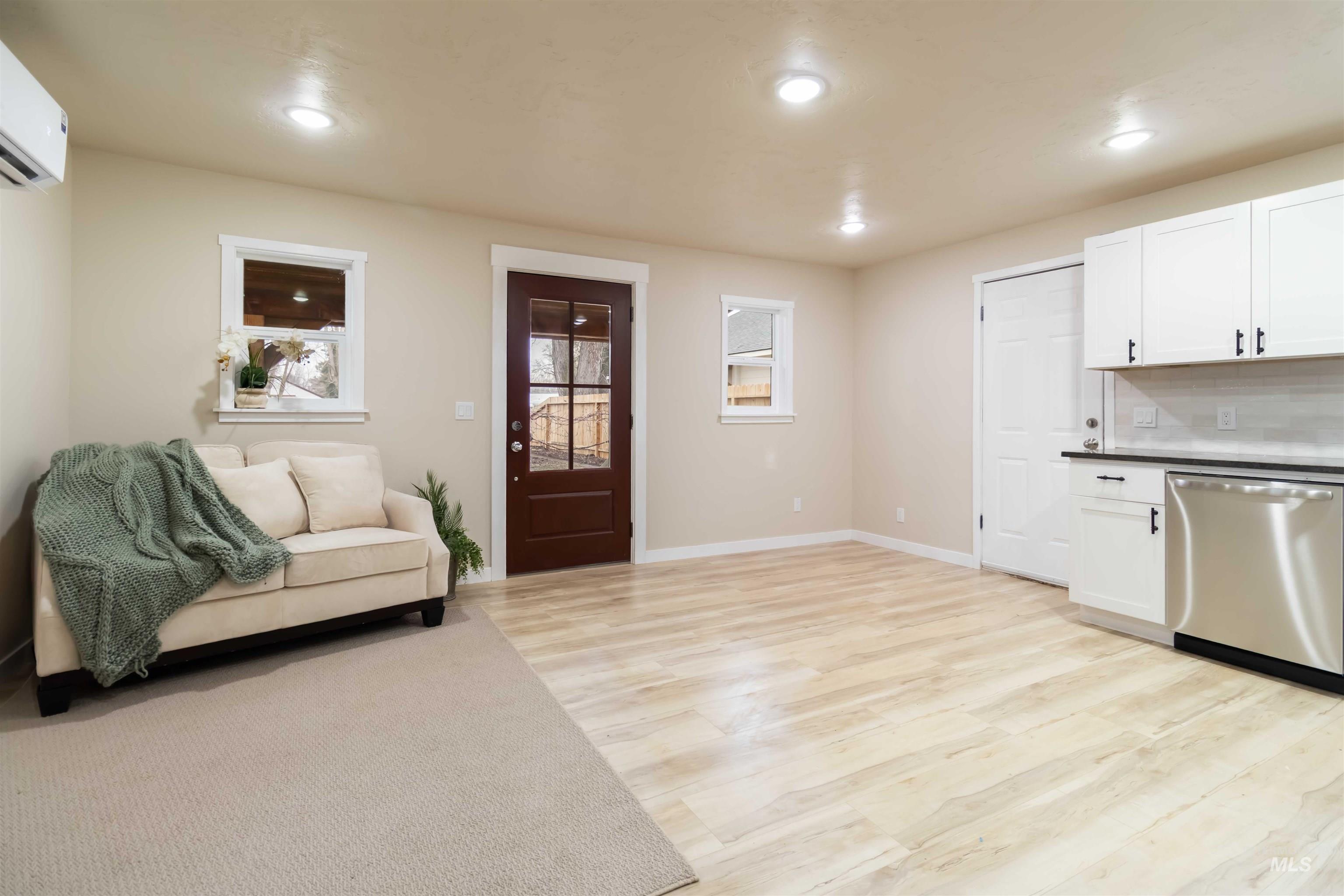 1012 East Main Street Weiser, ID 83672 - Photo 6 of 15 Living area featuring light wood finished floors and recessed lighting
