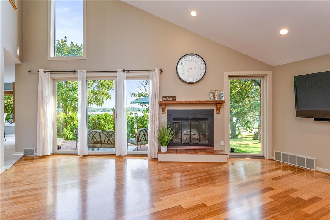 369 Lowden Point Road Greece, NY 14612 - Photo 3 of 50