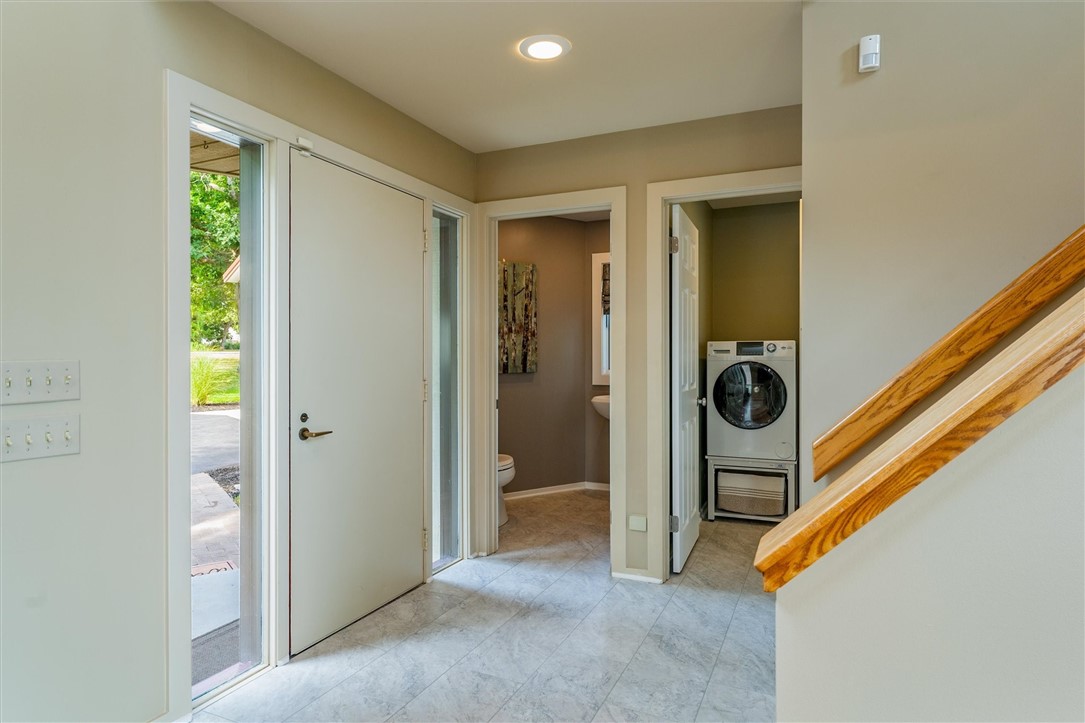 369 Lowden Point Road Greece, NY 14612 - Photo 6 of 50