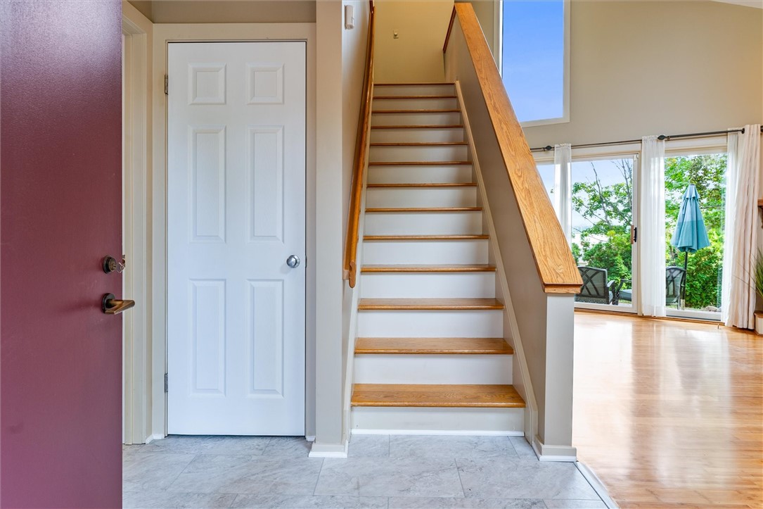 369 Lowden Point Road Greece, NY 14612 - Photo 7 of 50