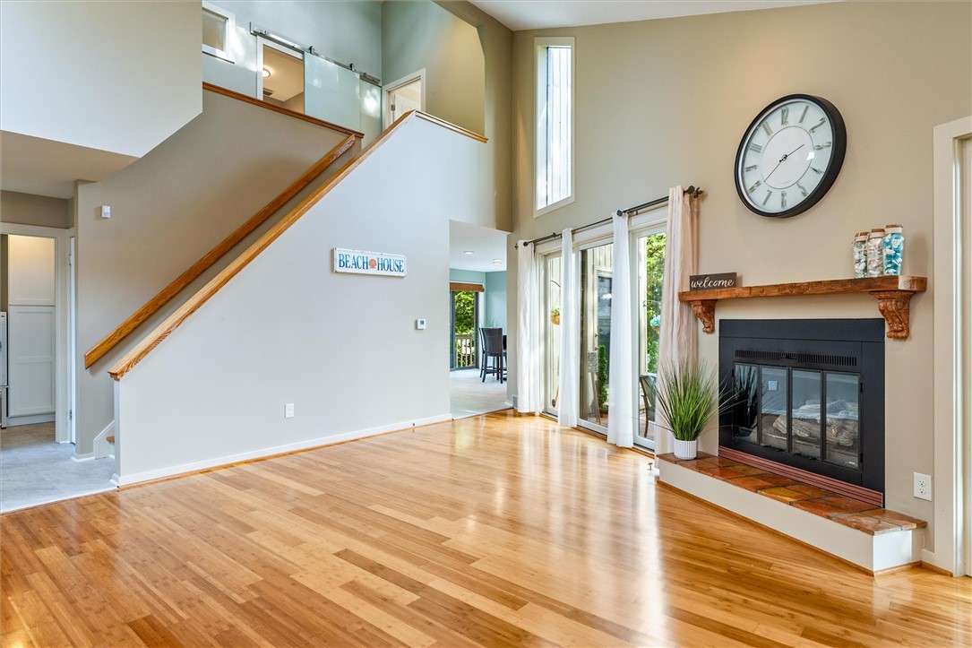 369 Lowden Point Road Greece, NY 14612 - Photo 9 of 50