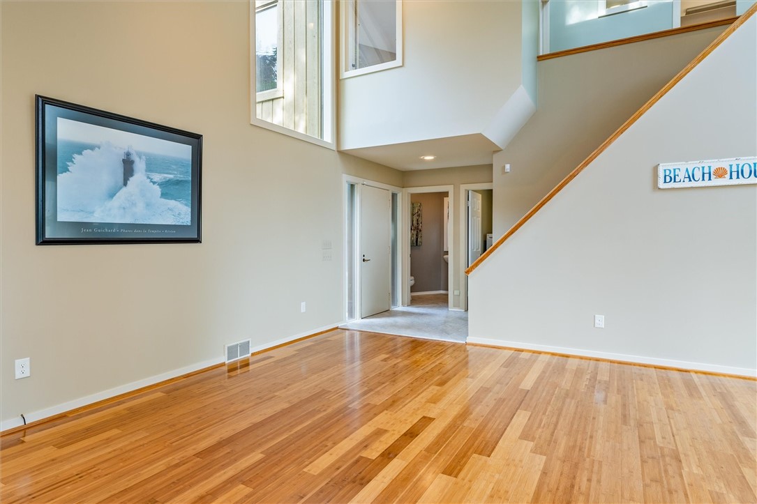 369 Lowden Point Road Greece, NY 14612 - Photo 10 of 50