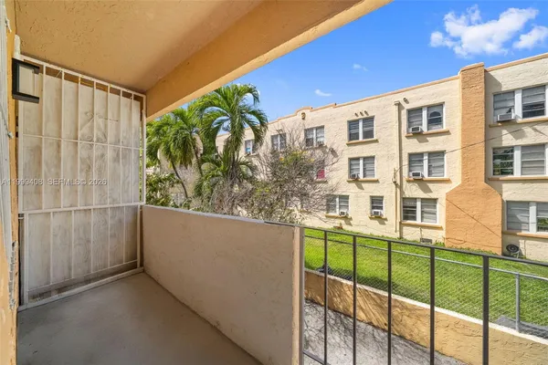 $279,000 | 515 Southwest 3rd Street, Unit 6, Miami, FL 33130