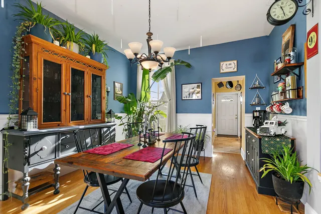 $260,000 | 271 Dupage Street, Elgin, IL 60120