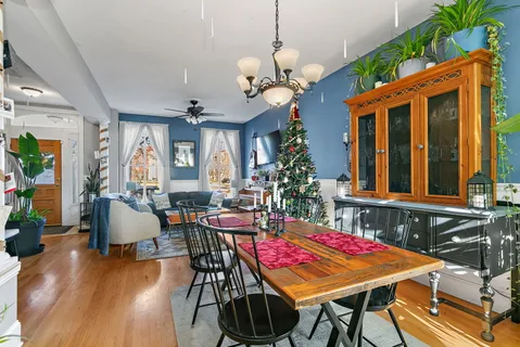 $260,000 | 271 Dupage Street, Elgin, IL 60120