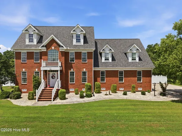 $575,000 | 196 Richard Lee Drive, Greenville, NC 27858
