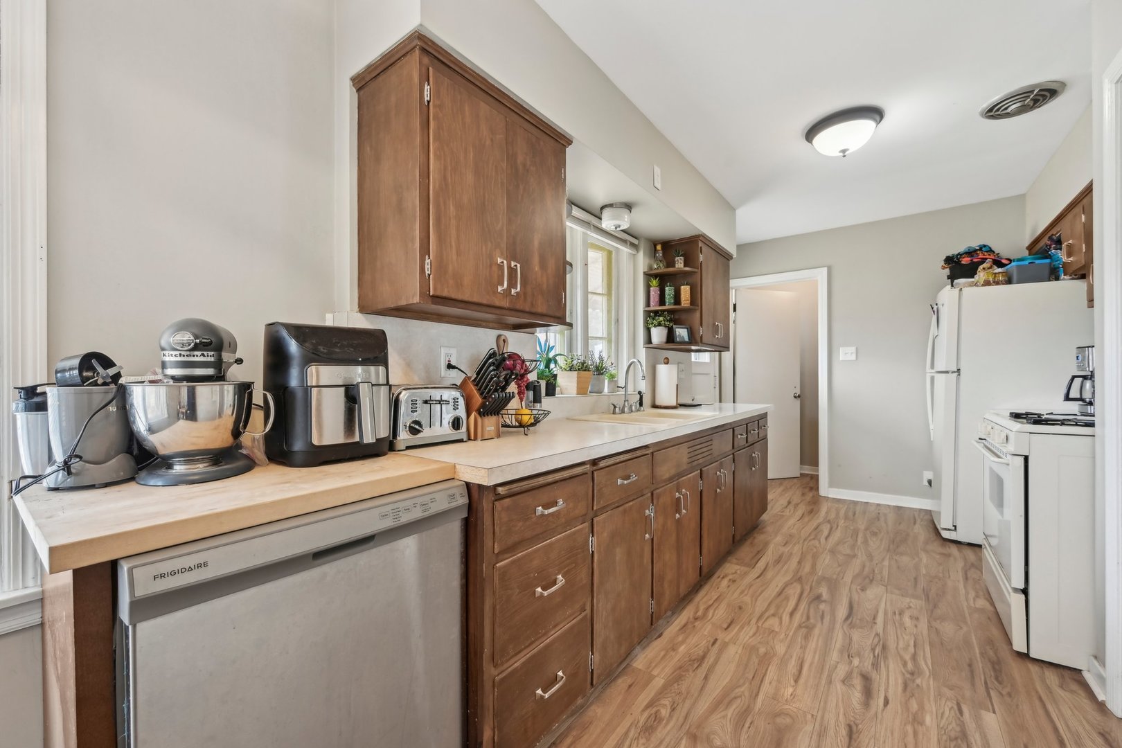 708 South Home Avenue Park Ridge, IL 60068 - Photo 17 of 45 Gallery Image 17