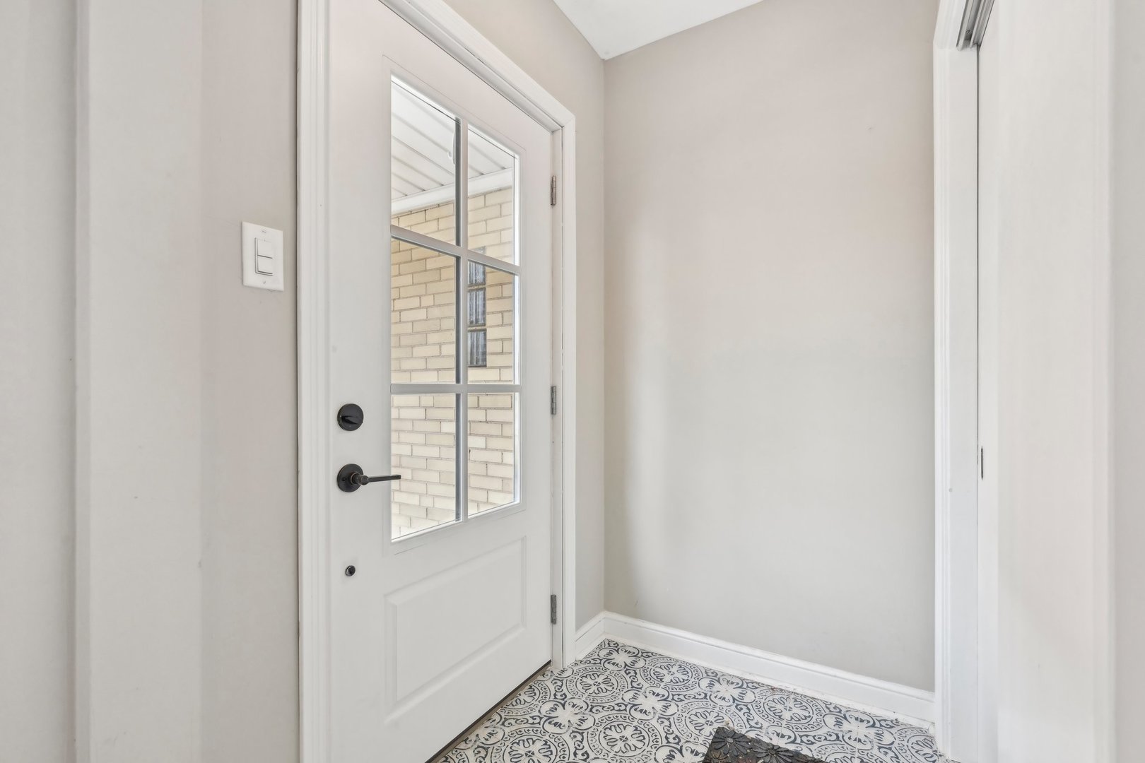 708 South Home Avenue Park Ridge, IL 60068 - Photo 4 of 45 Gallery Image 4
