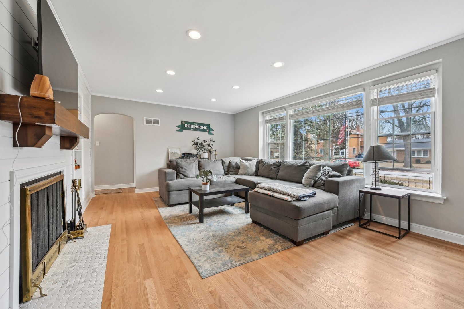 708 South Home Avenue Park Ridge, IL 60068 - Photo 5 of 45 Gallery Image 5