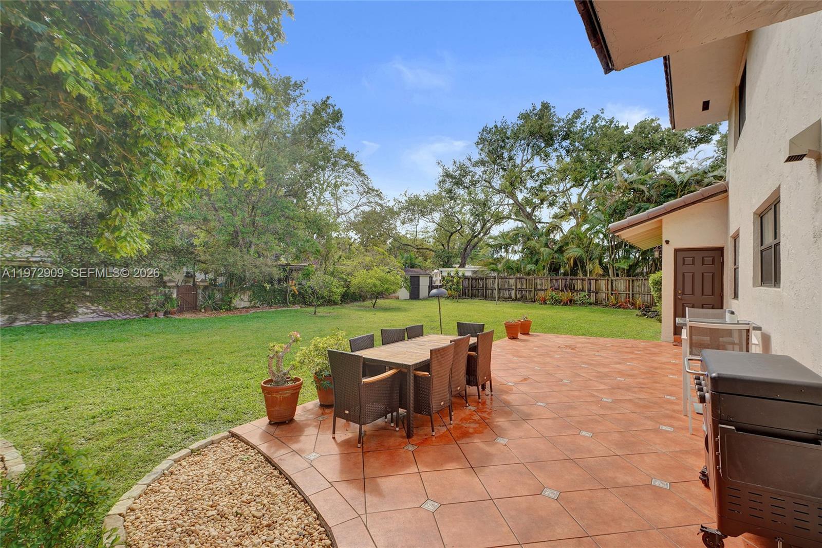 9901 Southwest 79th Avenue Miami, FL 33156 - Photo 37 of 39