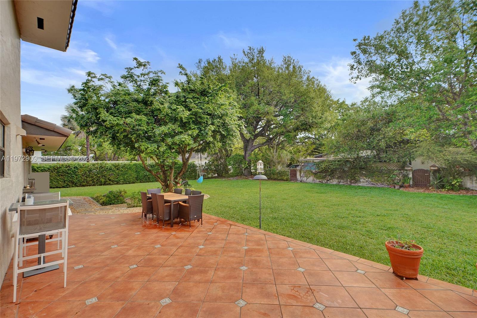 9901 Southwest 79th Avenue Miami, FL 33156 - Photo 38 of 39