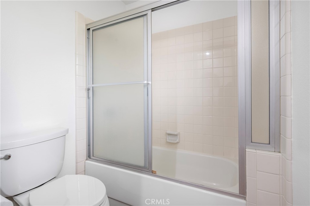 492 East Yale Loop Irvine, CA 92614 - Photo 13 of 31