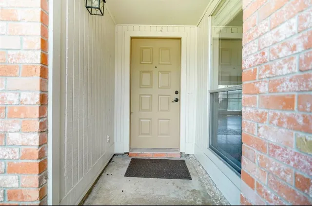 $1,925 | 1403 Valley Landing Drive, Katy, TX 77450