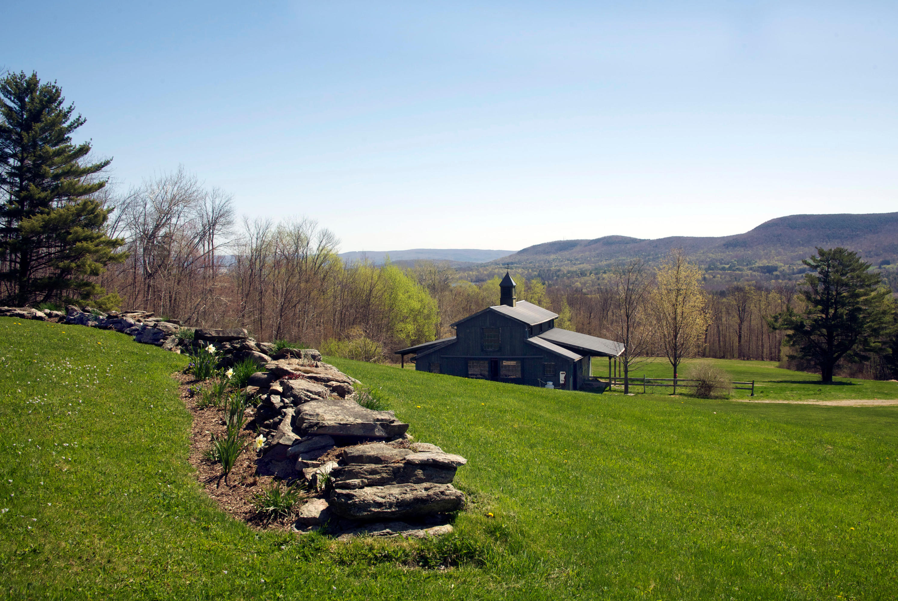 178 Perry Peak Road Richmond, MA 01254 - Photo 9 of 13 a view of a town with mountain view