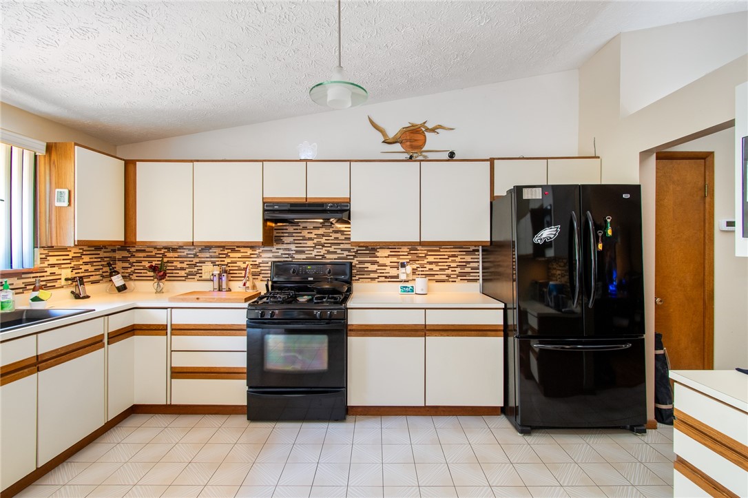 85 Stover Road Chili, NY 14624 - Photo 20 of 41 Lots of counter space in this kitchen with SO MUCH STORAGE!