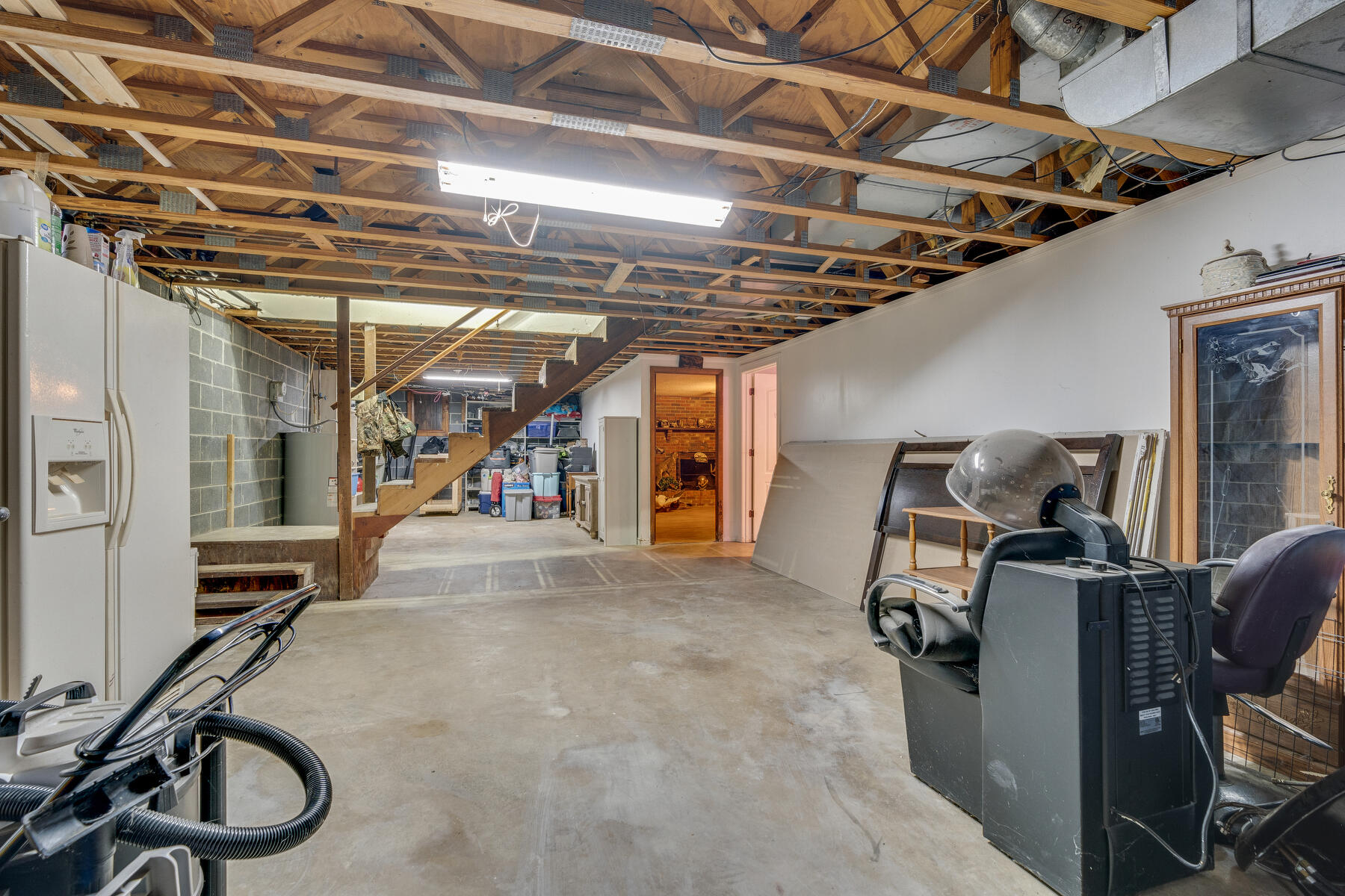 304 Allison Road Piney Flats, TN 37686 - Photo 22 of 34 023