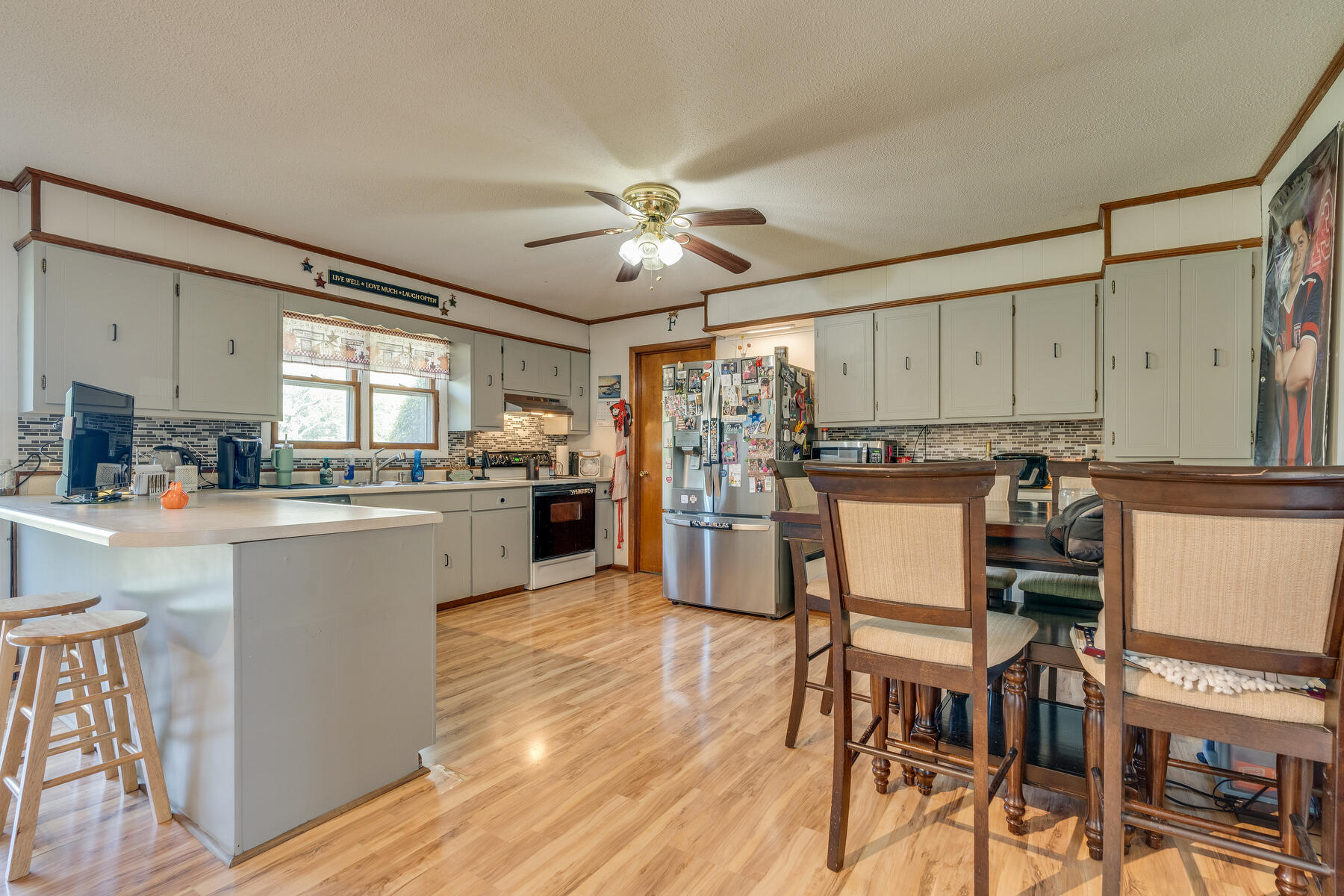 304 Allison Road Piney Flats, TN 37686 - Photo 10 of 34 011