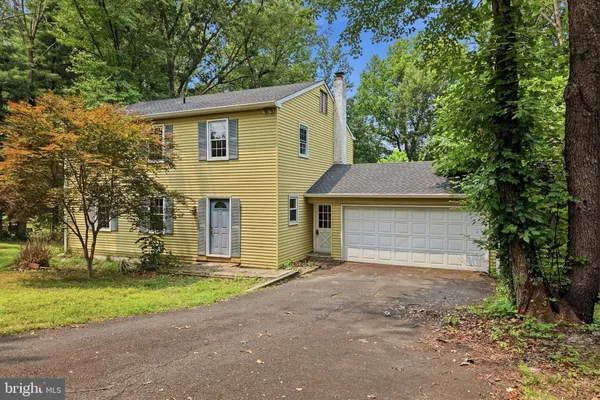 $575,000 | 42 Springs Drive, Doylestown, PA 18901