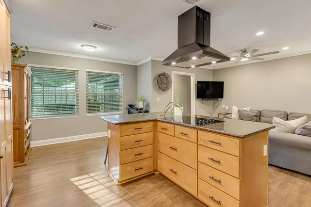 $635,000 | 201 Bahia Vista Drive, Niceville, FL 32578