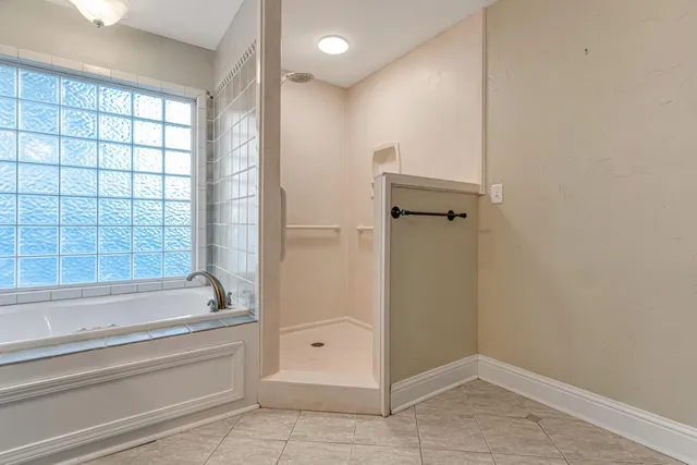 $635,000 | 201 Bahia Vista Drive, Niceville, FL 32578