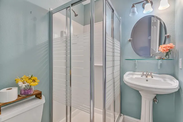 $635,000 | 201 Bahia Vista Drive, Niceville, FL 32578