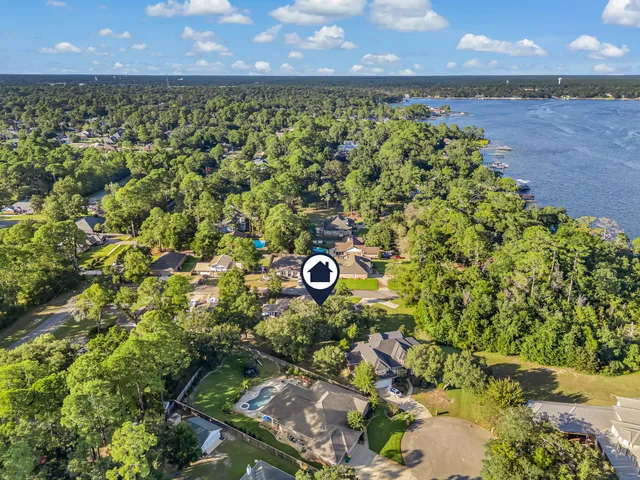 $635,000 | 201 Bahia Vista Drive, Niceville, FL 32578
