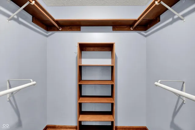 $230,000 | 673 Eagle Crest Drive, Unit 14, Brownsburg, IN 46112