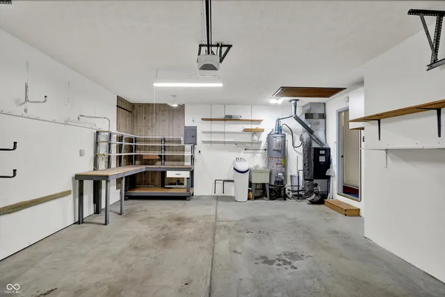 $230,000 | 673 Eagle Crest Drive, Unit 14, Brownsburg, IN 46112