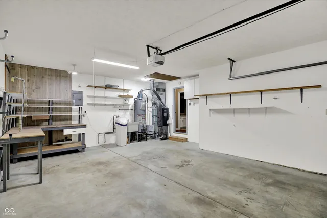 $230,000 | 673 Eagle Crest Drive, Unit 14, Brownsburg, IN 46112