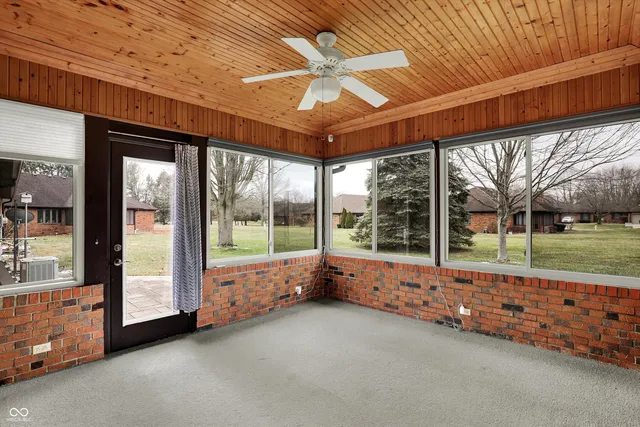 $230,000 | 673 Eagle Crest Drive, Unit 14, Brownsburg, IN 46112