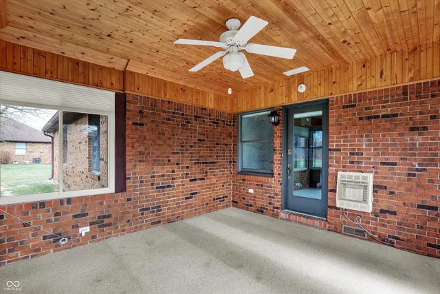 $230,000 | 673 Eagle Crest Drive, Unit 14, Brownsburg, IN 46112