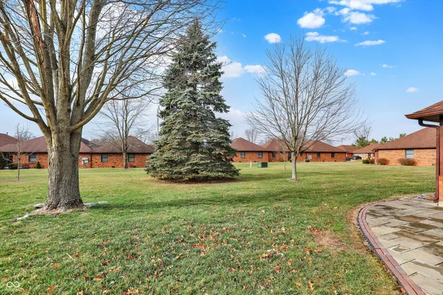 $230,000 | 673 Eagle Crest Drive, Unit 14, Brownsburg, IN 46112