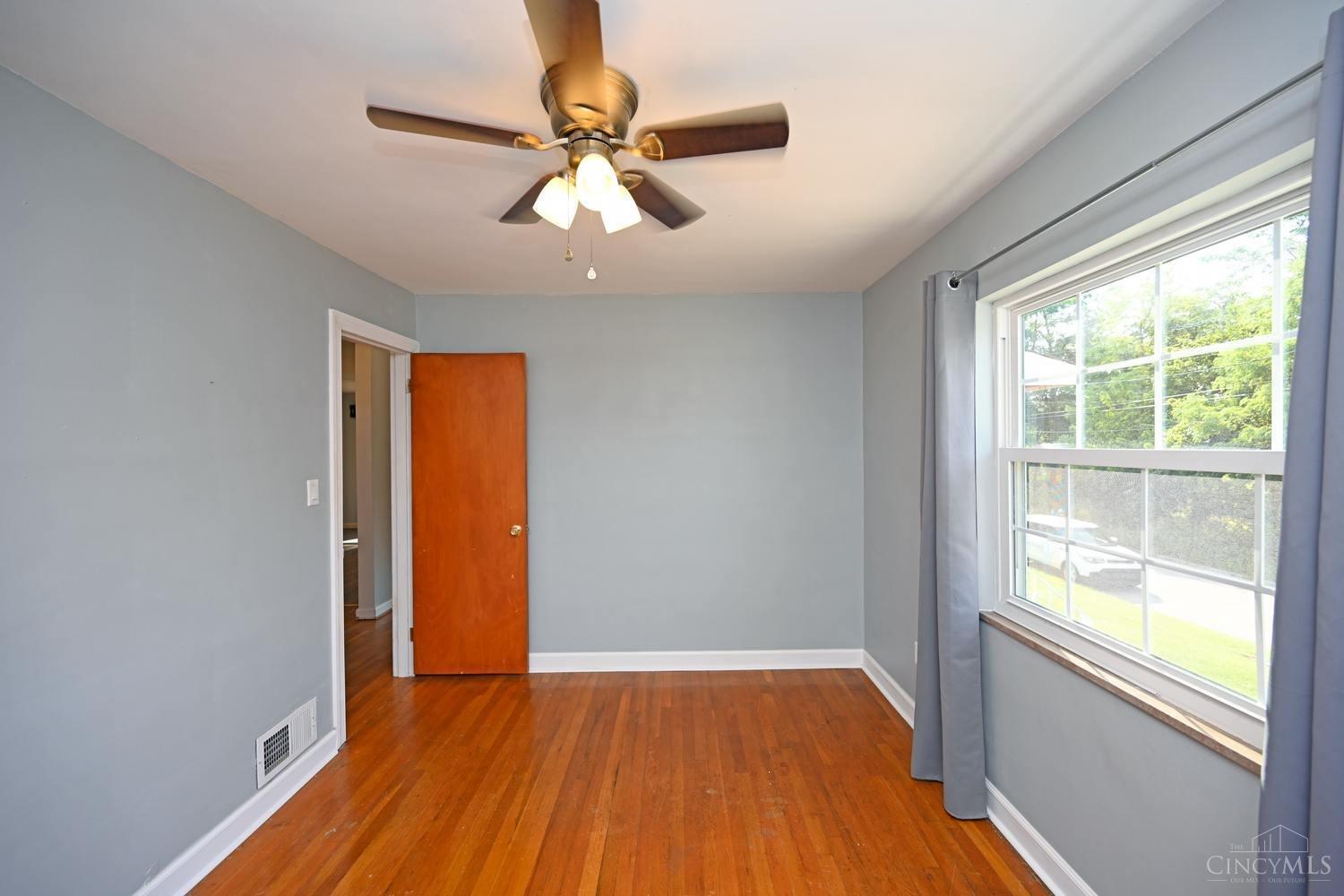 5146 Valley Ridge Road Cincinnati, OH 45247 - Photo 10 of 26 Gallery Image 10