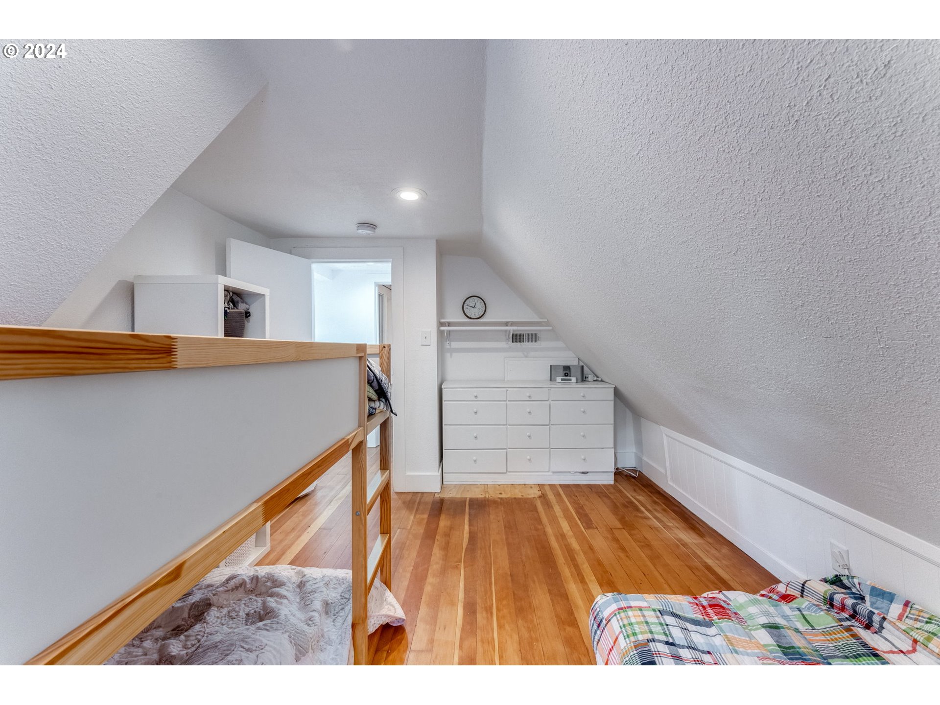 5233 Southeast Rural Street Portland, OR 97206 - Photo 23 of 33 Gallery Image 23