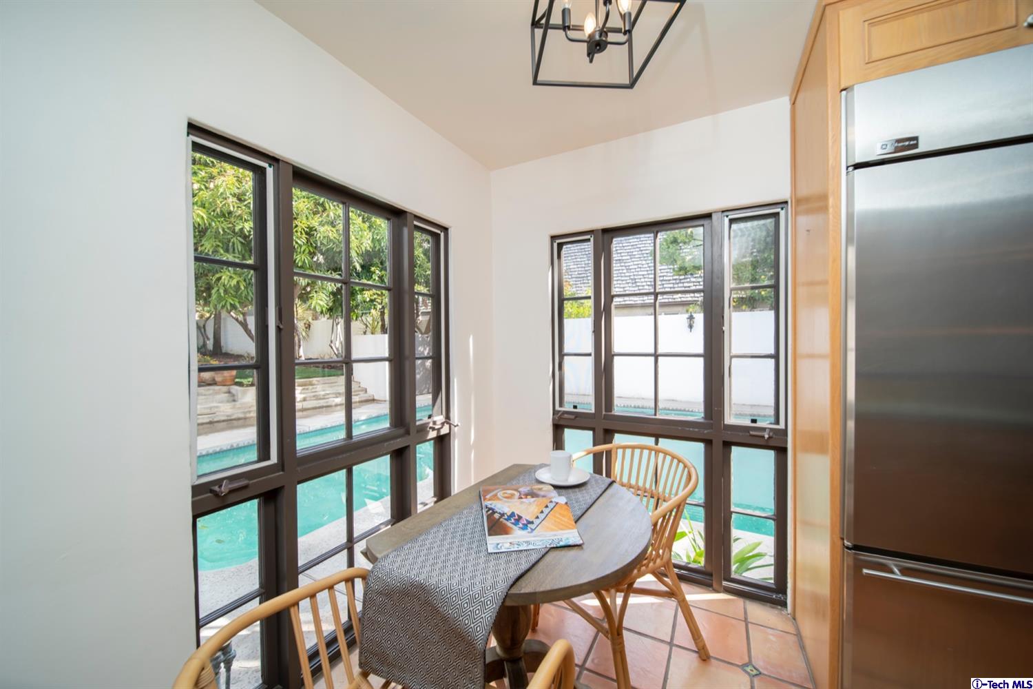 403 West Kenneth Road Glendale, CA 91202 - Photo 20 of 81