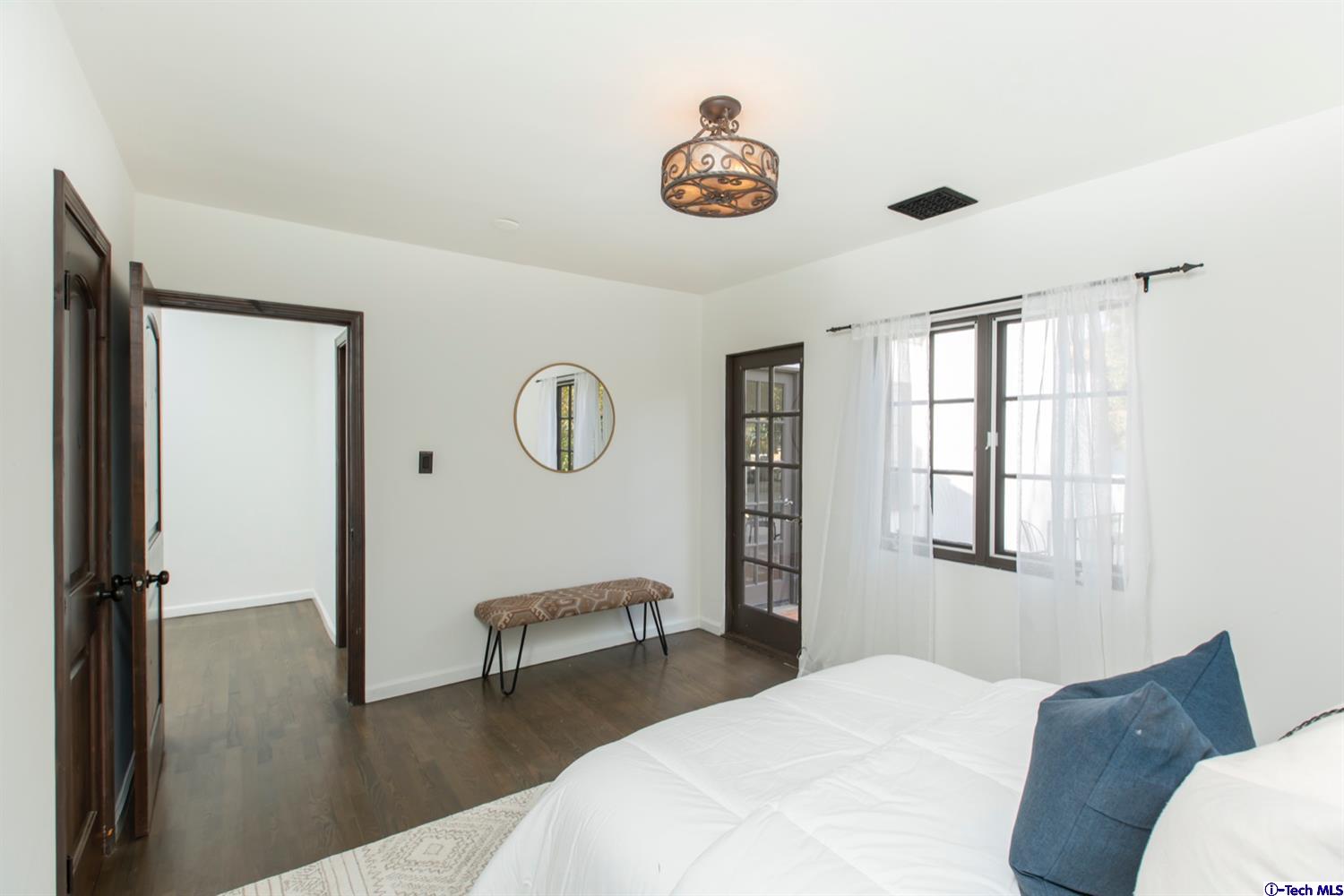 403 West Kenneth Road Glendale, CA 91202 - Photo 32 of 81