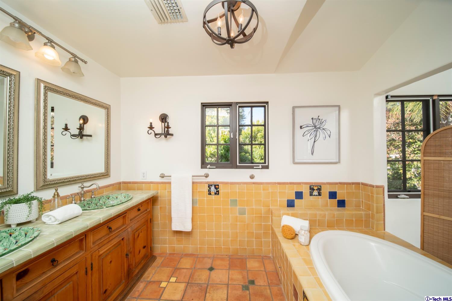 403 West Kenneth Road Glendale, CA 91202 - Photo 38 of 81