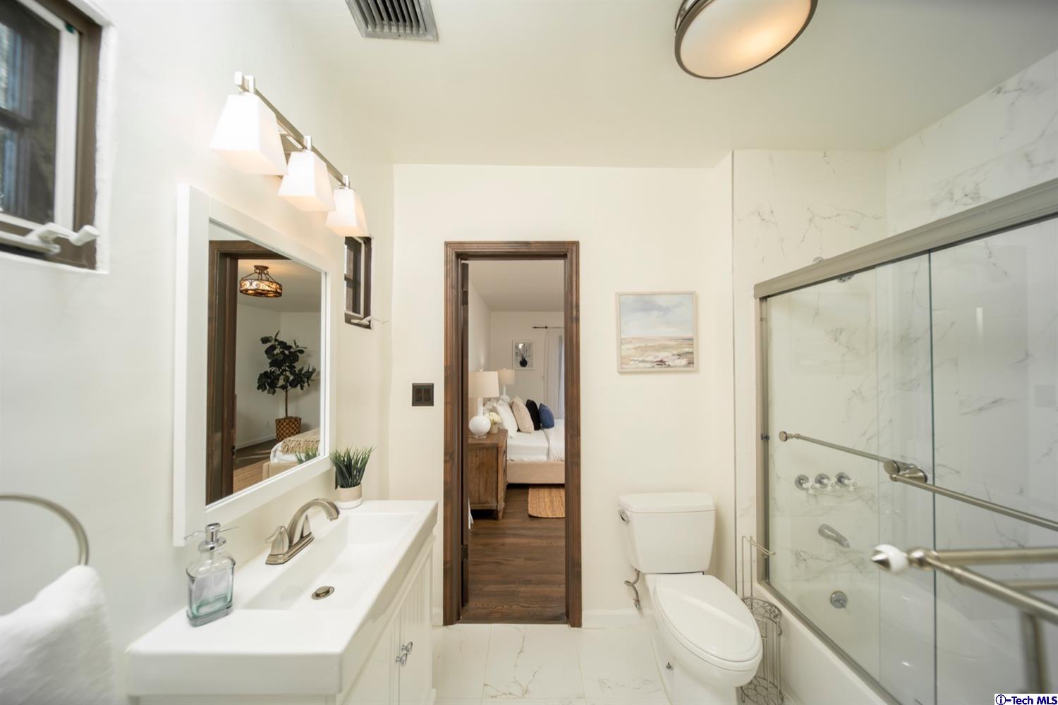 403 West Kenneth Road Glendale, CA 91202 - Photo 40 of 81