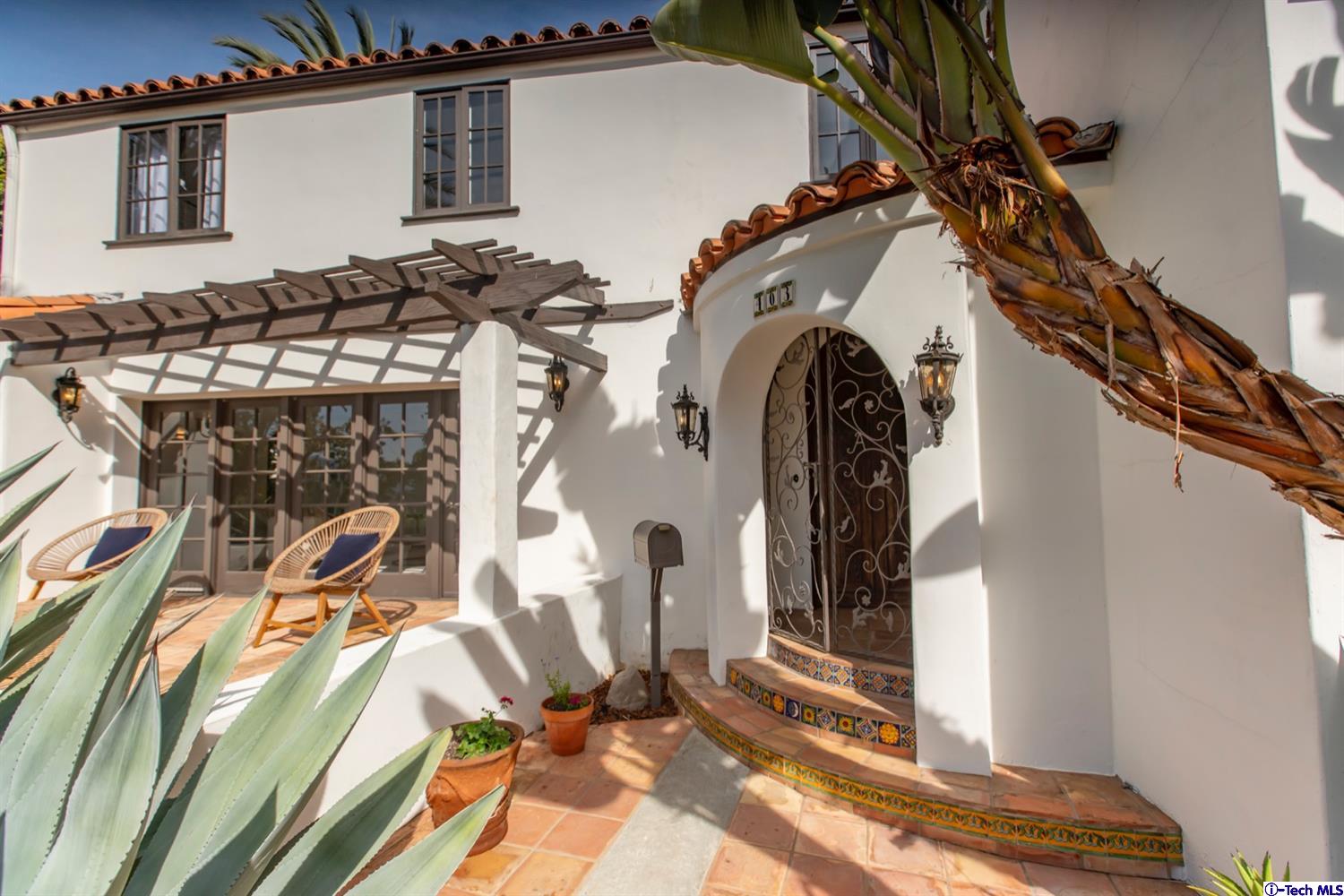 403 West Kenneth Road Glendale, CA 91202 - Photo 5 of 81