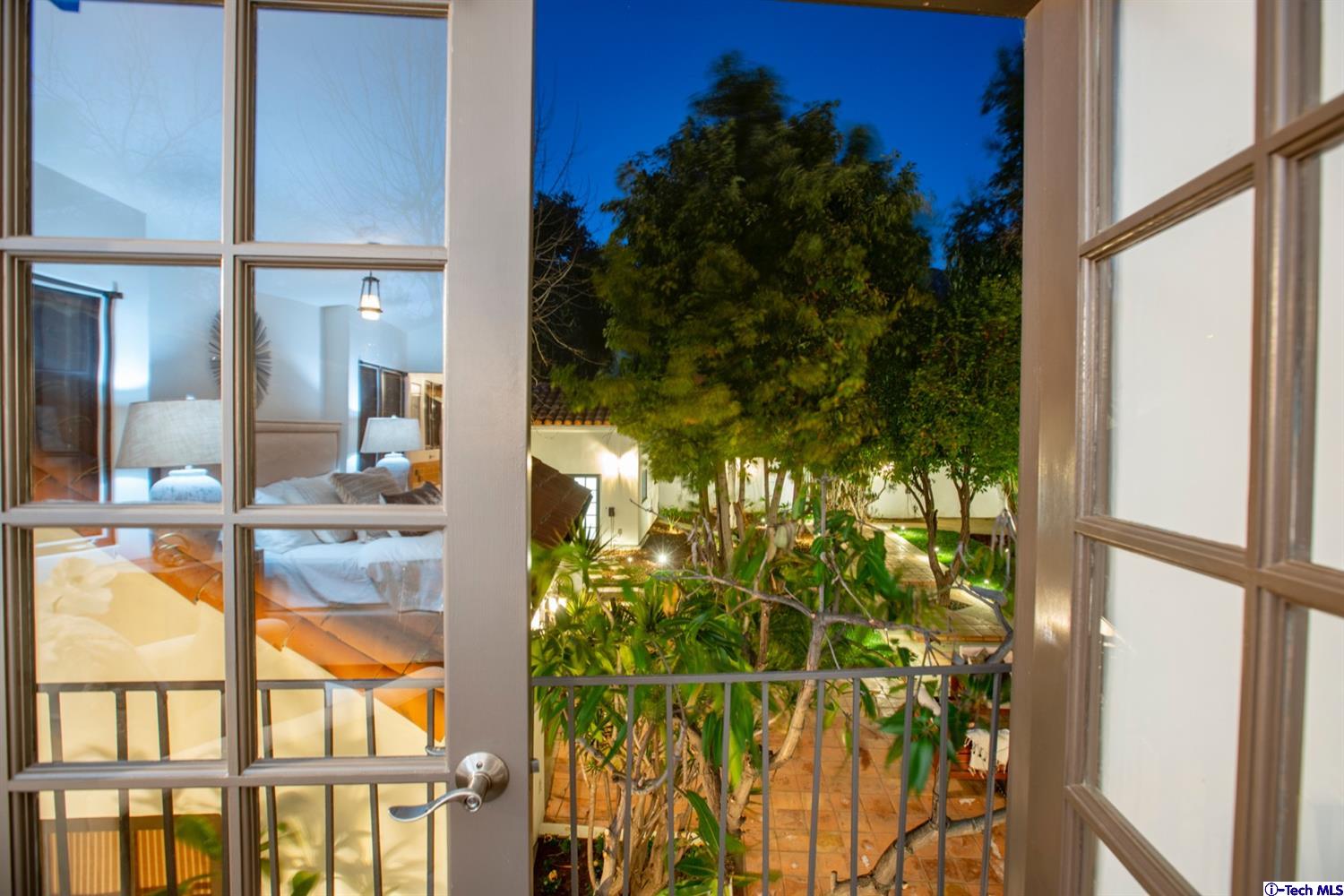 403 West Kenneth Road Glendale, CA 91202 - Photo 44 of 81