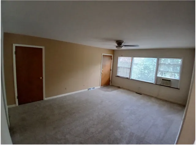 $1,750 | 211 North Bothwell Street, Unit 1A, Palatine, IL 60067