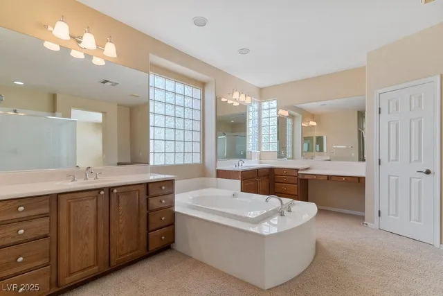 $1,070,000 | 9620 Bella Di Mora Street, Las Vegas, NV 89178