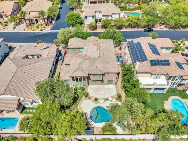 $1,070,000 | 9620 Bella Di Mora Street, Las Vegas, NV 89178